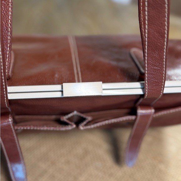 Kenneth Cole New York Brown Leather Shoulder Bag - Picture 8 of 16